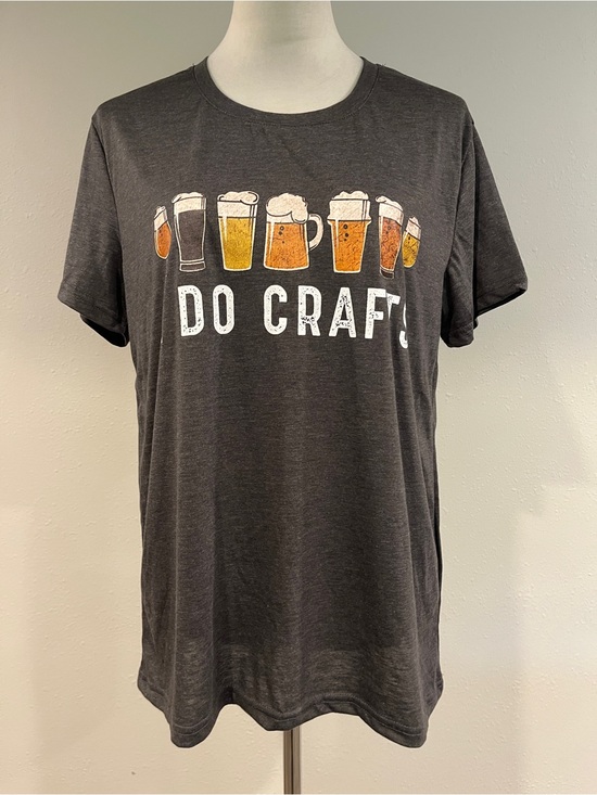 Sheshow Tops - "I Do Crafts" Graphic Beer Tee - Charcoal